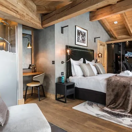 Διαμέρισμα Chalet Gstaad: Experience Alpine Serenity Gsteig
