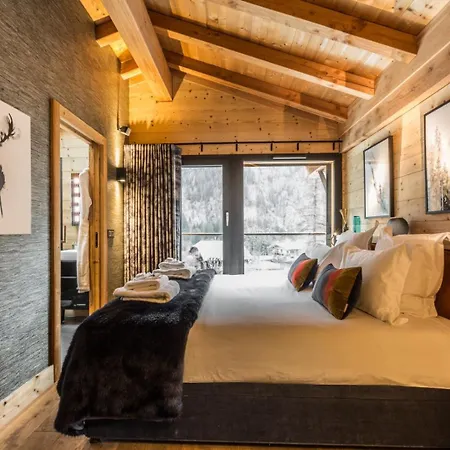 Chalet Gstaad: Experience Alpine Serenity شقة Gsteig