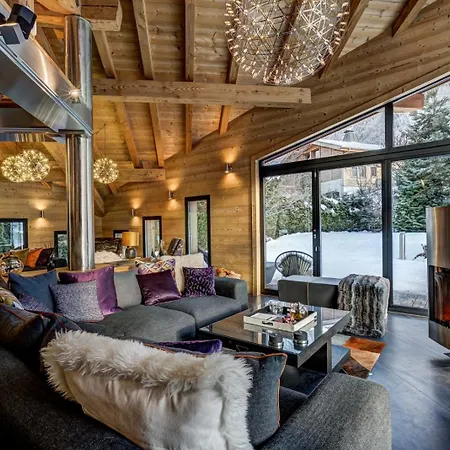 Chalet Gstaad: Experience Alpine Serenity Gsteig