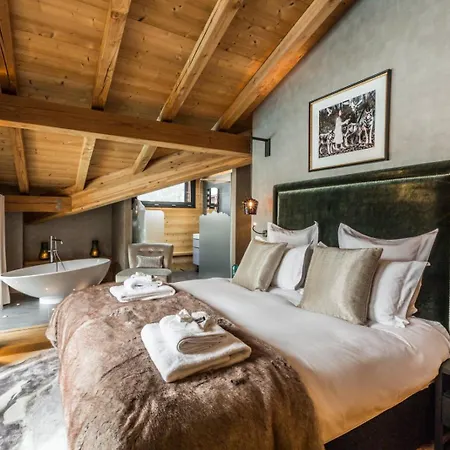 Chalet Gstaad: Experience Alpine Serenity